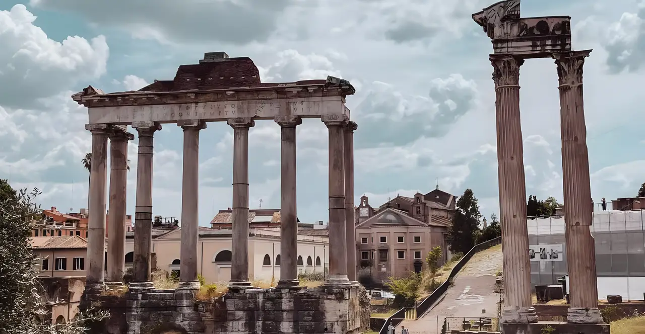 roman forum.avif