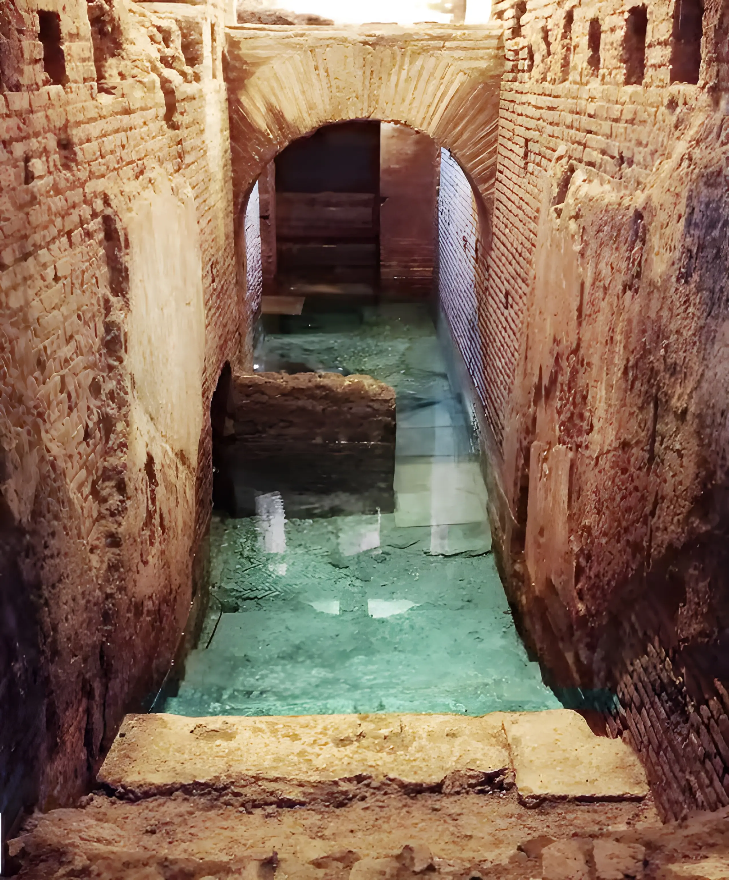 trevi underground 2.avif